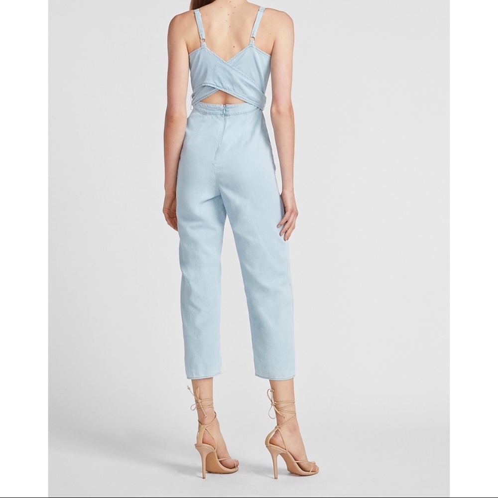 EXPRESS Linen-Blend Cross Back Culotte Jumpsuit - Picture 16 of 16